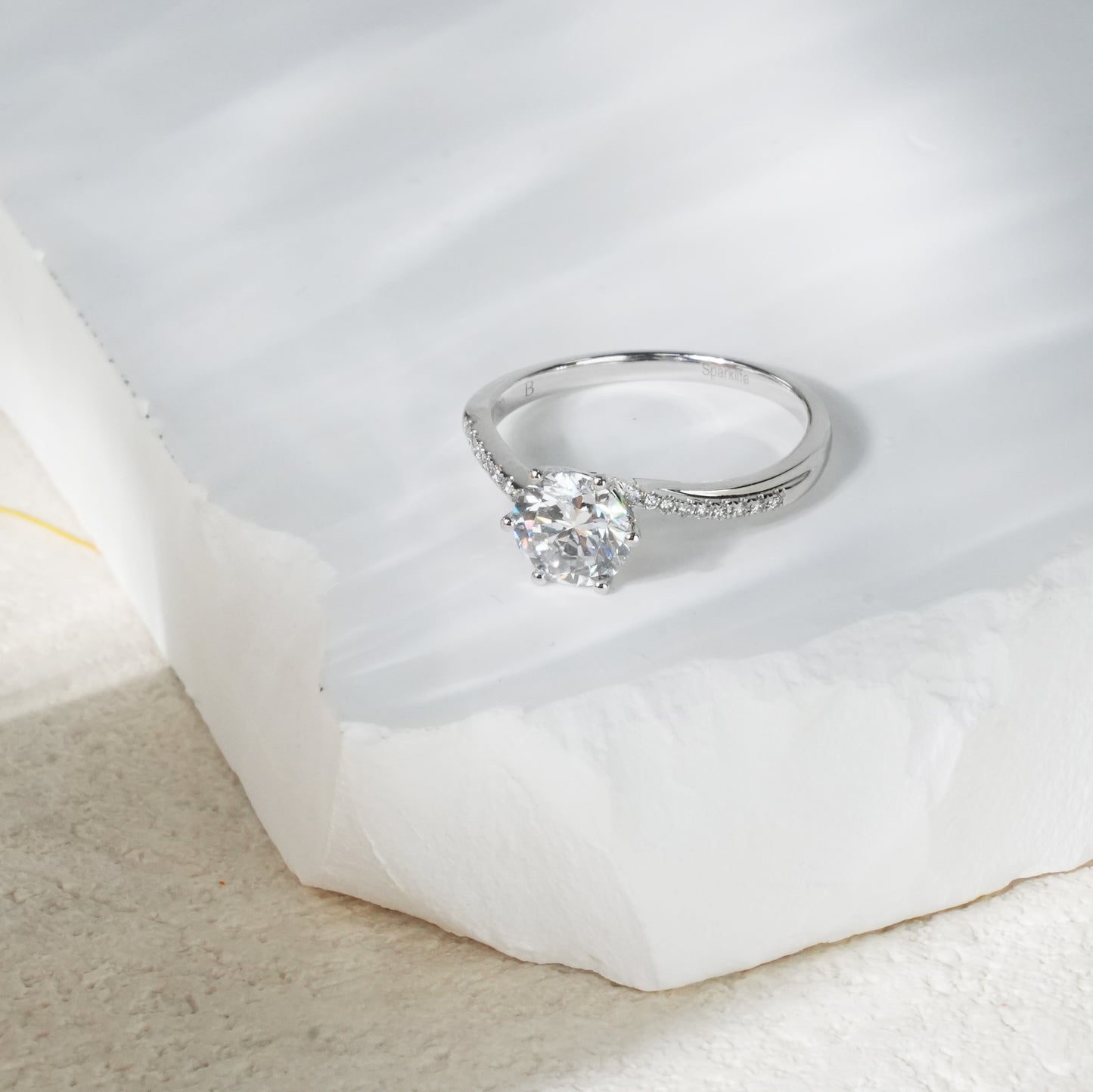 Six Claw Twisted Arm Ring