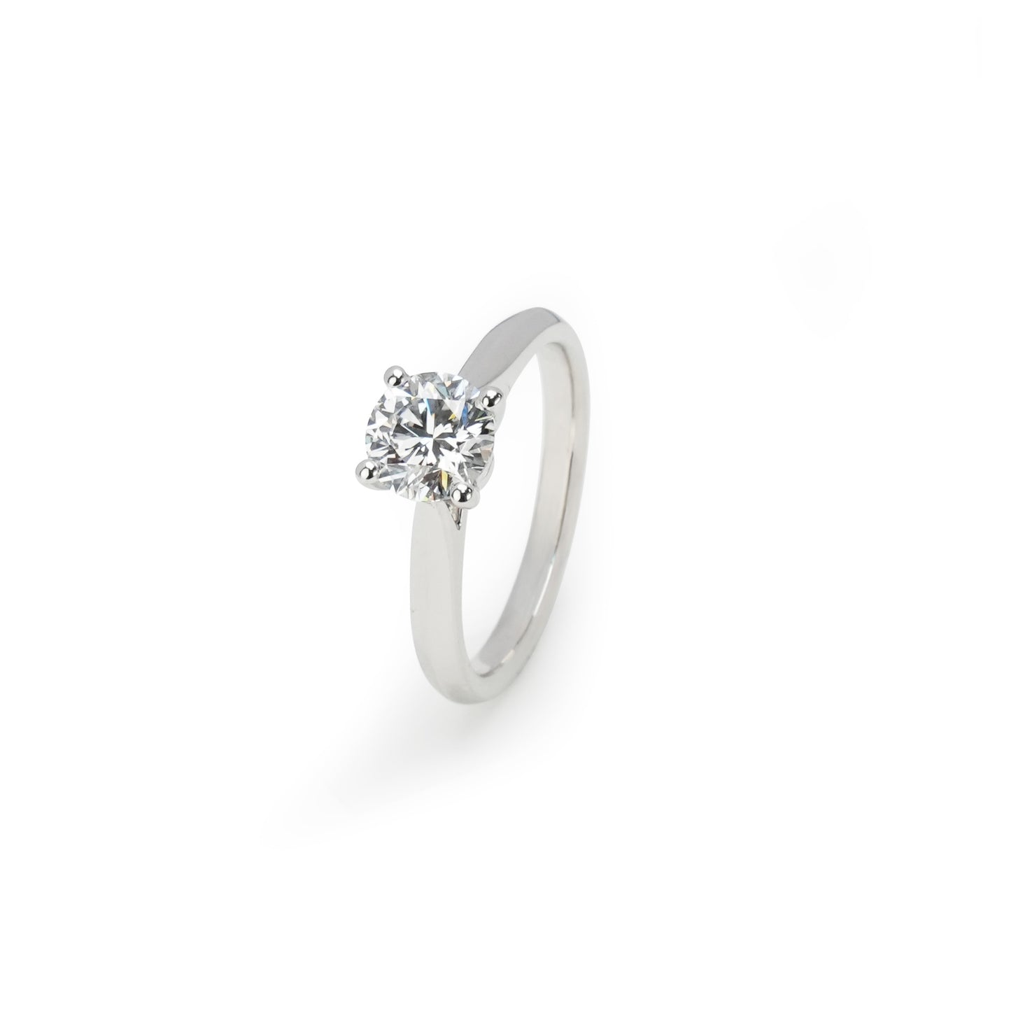 Classic Four Claw Ring