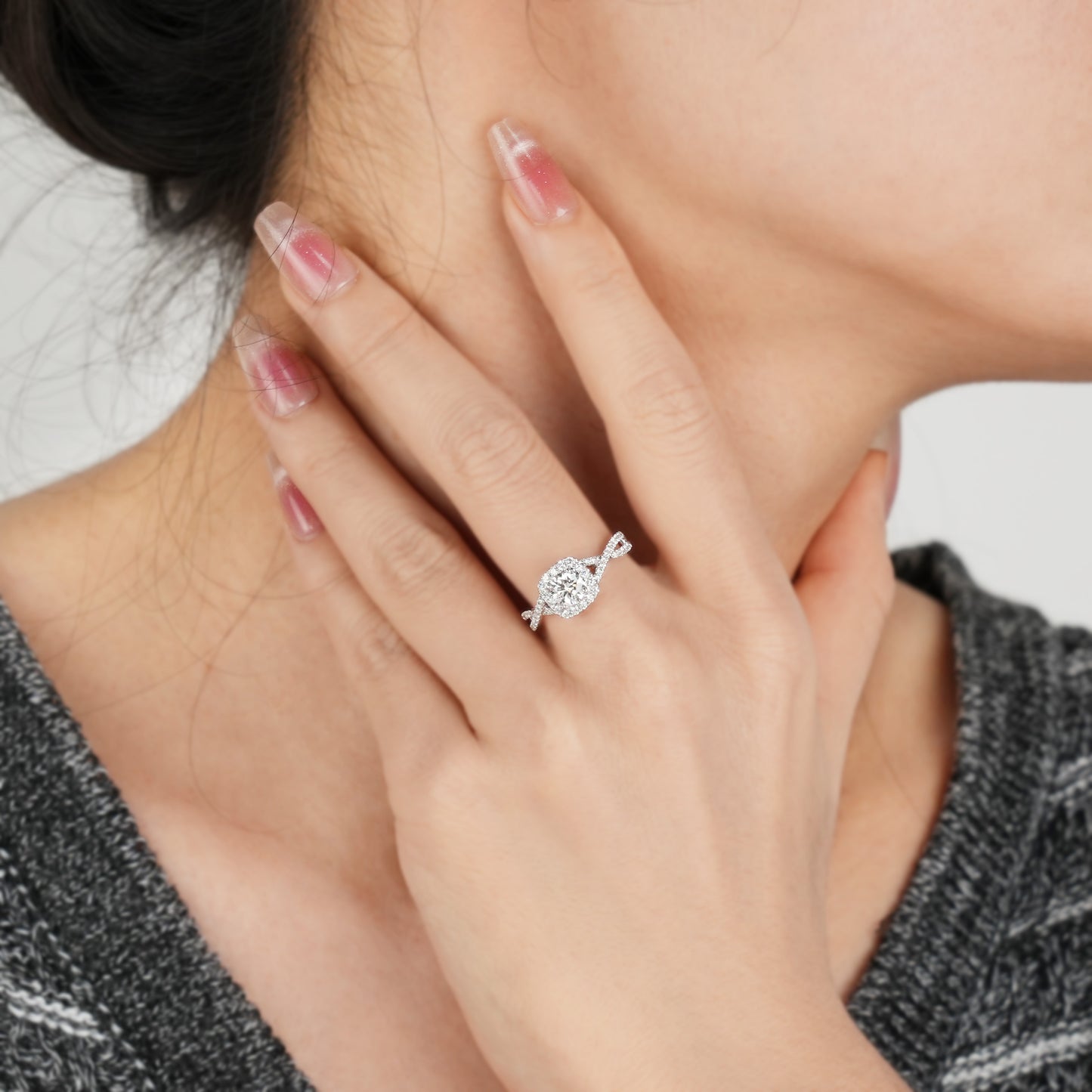 Sugar Cube Twisted Arm Ring